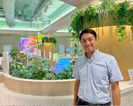 写真1: SCALE photonics株式会社 代表取締役社長CEOの鎌田将尚氏@本社、東京都中央区日本橋室町1-7-1 スルガビル7階にて、2026年9月撮影